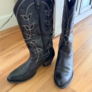 Ariat Heritage Western Embroidered Boots